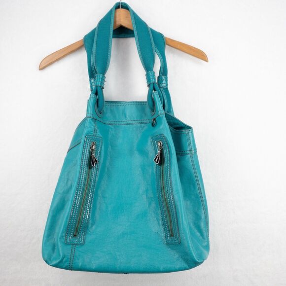 BCBGMaxAzria Handbags - BCBG MAX AZRIA Bag Large Turquoise Bucket Hobo Satchel Tote Pockets